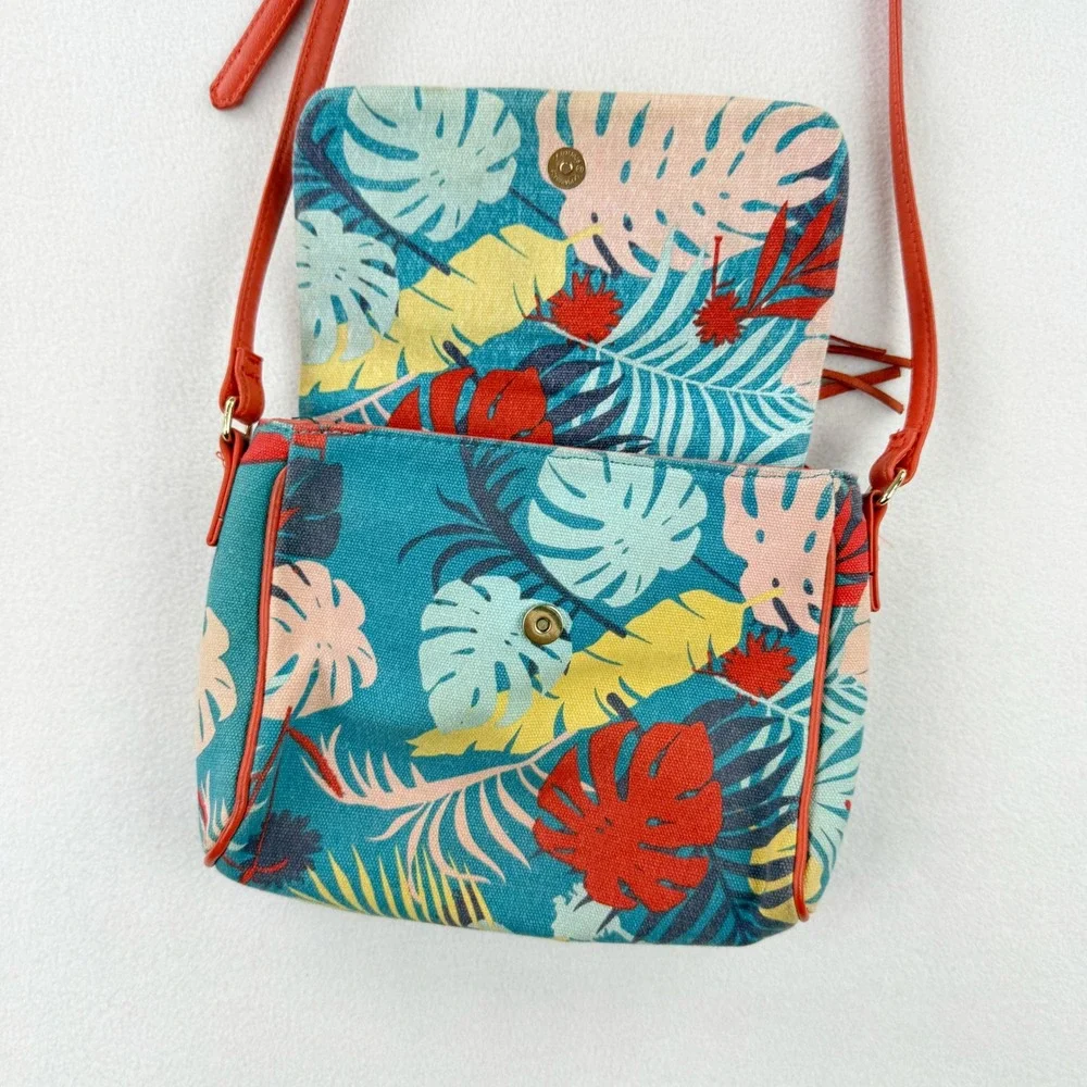 MARGARITAVILLE Crossbody Bag Tropical Fringe Purse Womens Beach Style - Picture 3 of 9